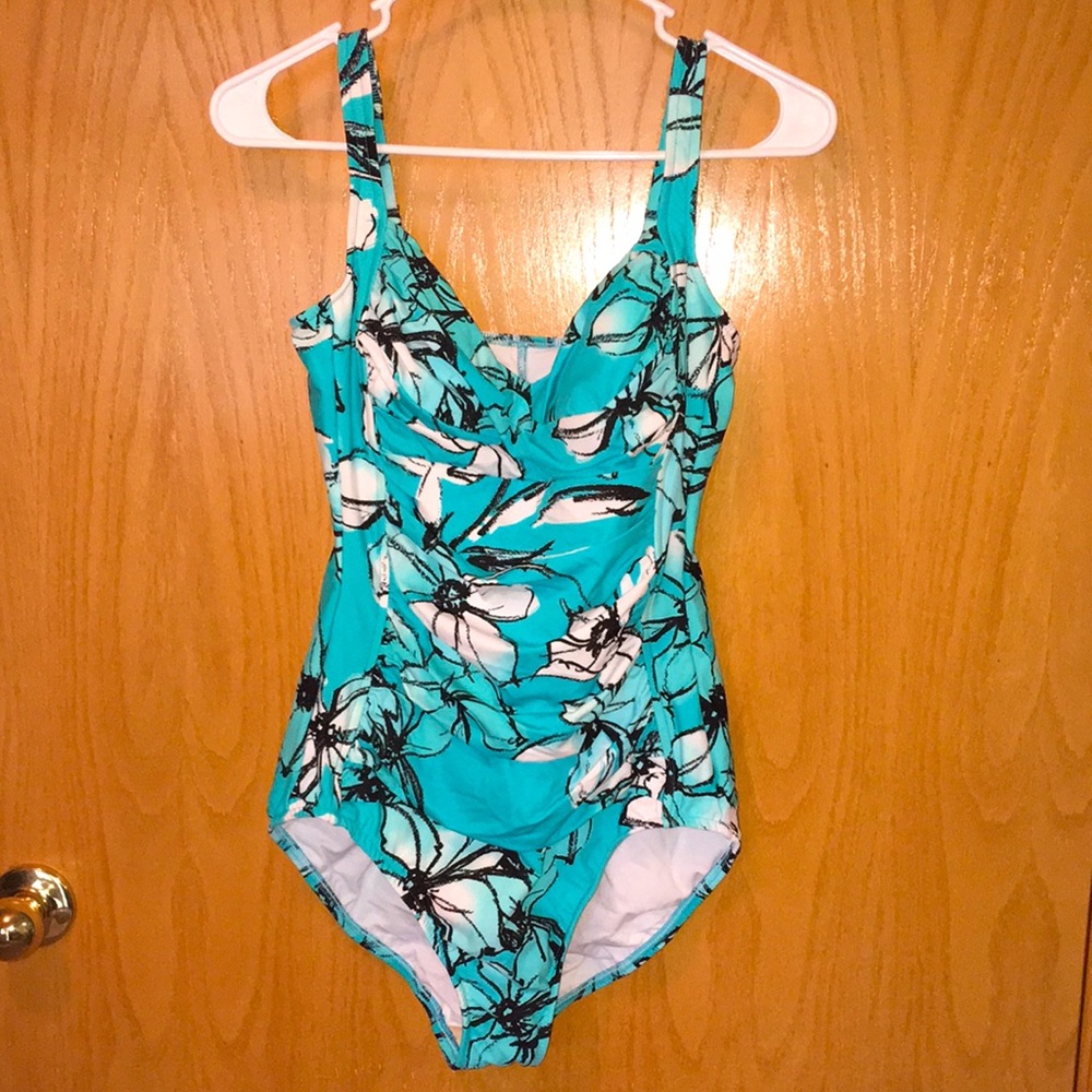 Bathing suit